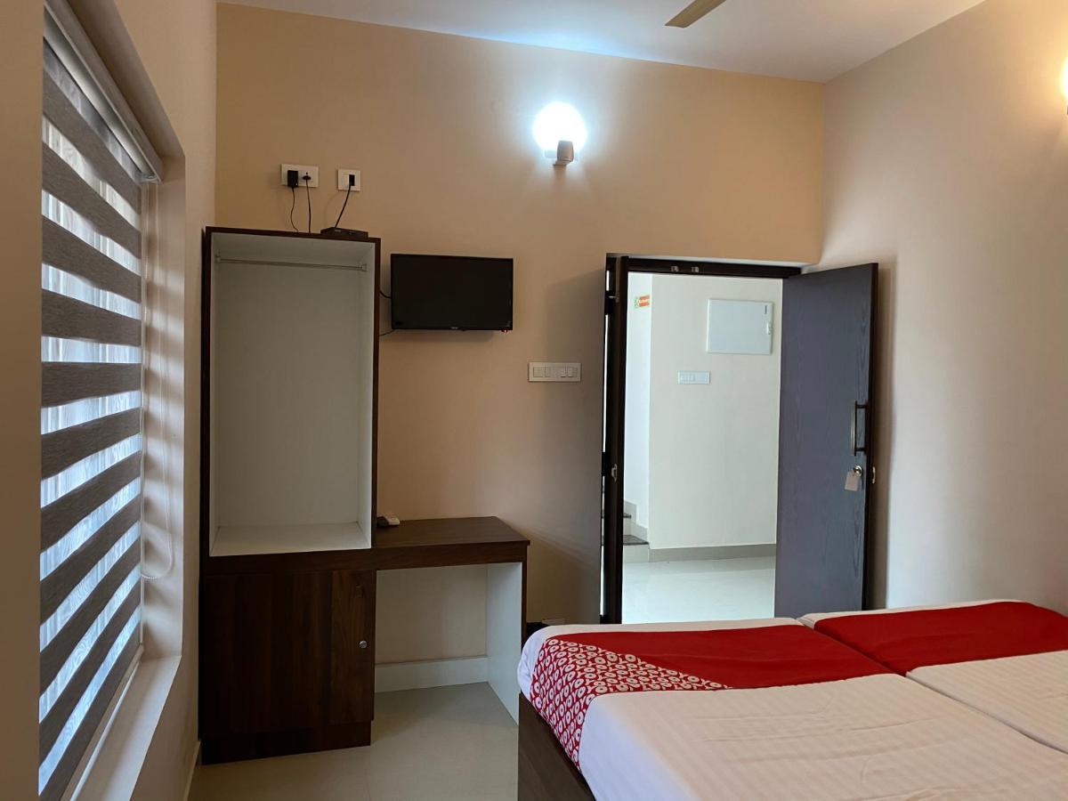 La Mer Inn Kozhikode Εξωτερικό φωτογραφία
